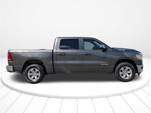 Used 2024 RAM 1500 Laramie image 8