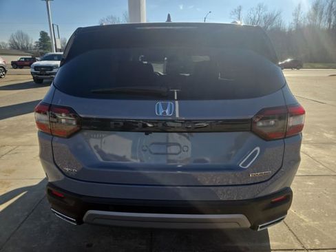 New 2025 Honda Pilot Touring image 4