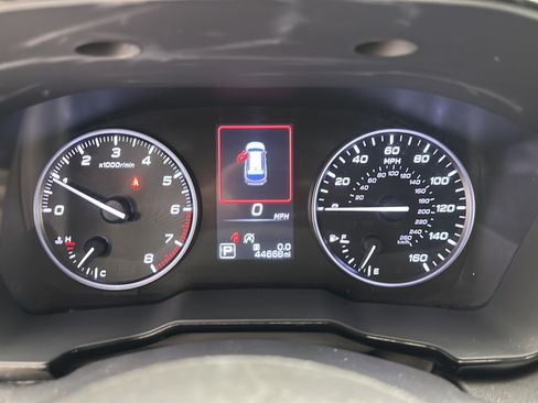 Used 2024 Subaru Outback Premium AWD/4WD image 16