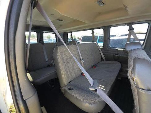 Used 2025 Chevrolet Express 3500 LT w/ LT Preferred Equipment Group RWD image 8