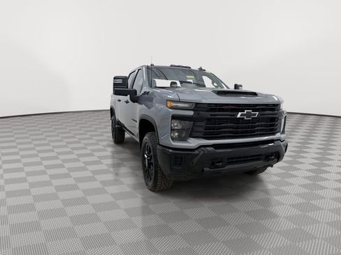 Certified 2025 Chevrolet Silverado 2500 Custom w/ Custom Value Package image 3