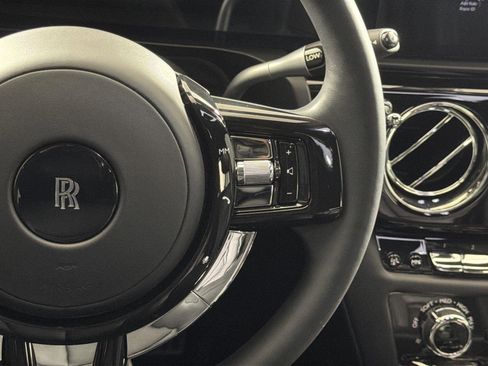 Used 2025 Rolls-Royce Ghost image 12