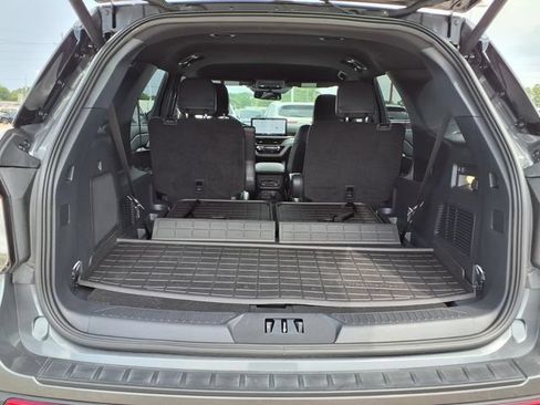 Used 2026 Ford Explorer ST-Line w/ ST-Line Street Pack RWD image 7