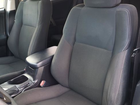 Used 2015 Toyota RAV4 XLE image 13