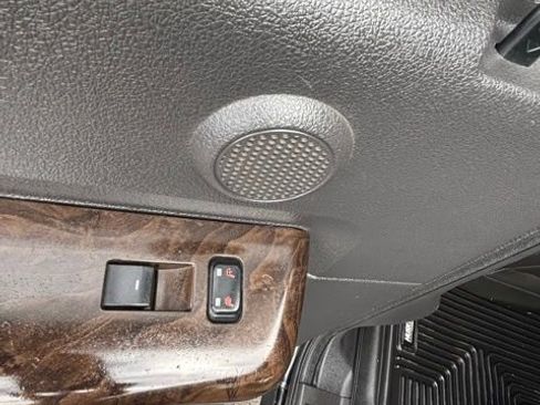 Used 2013 Ford F250 Platinum w/ FX4 Off Road Pkg image 21