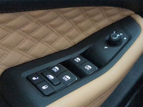 New 2025 Jeep Grand Cherokee L Summit w/ Advanced Protech Group IV image 27