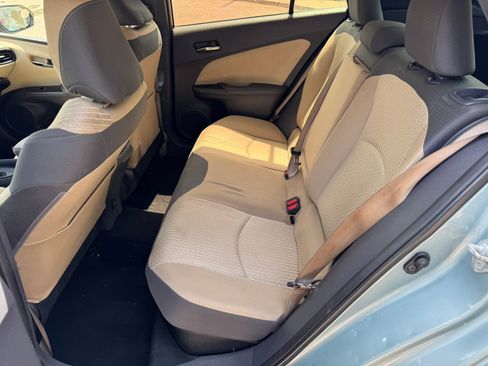 Used 2016 Toyota Prius Two w/ Preferred Accessory Package FWD image 10