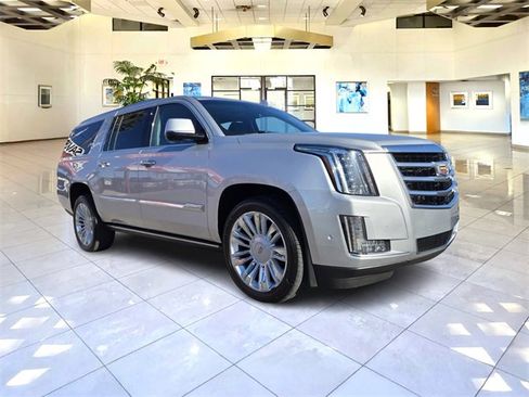 Used 2019 Cadillac Escalade ESV Premium Luxury image 1