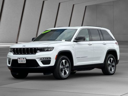 Used 2024 Jeep Grand Cherokee Limited 4xe AWD/4WD image 8
