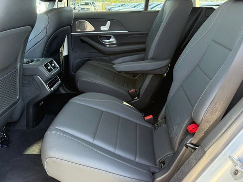 New 2026 Mercedes-Benz GLS 450 4MATIC image 28