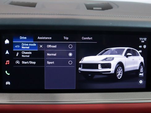 New 2026 Porsche Cayenne image 21