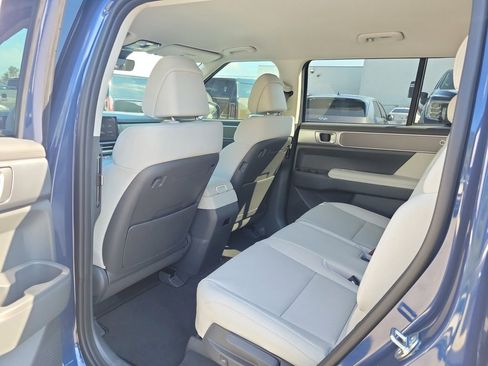 New 2026 Hyundai Santa Fe SEL FWD image 8