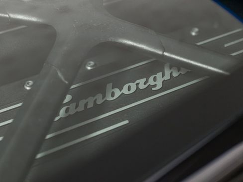 Used 2023 Lamborghini Huracan Tecnica RWD image 57