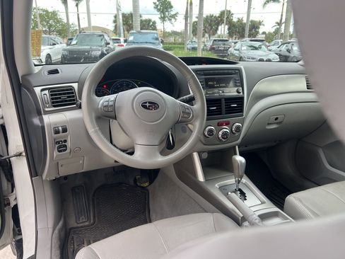 Used 2010 Subaru Forester 2.5X Limited image 19