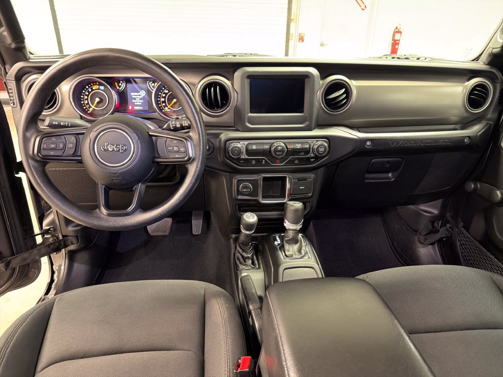 Used 2022 Jeep Wrangler Unlimited Sport AWD/4WD image 29