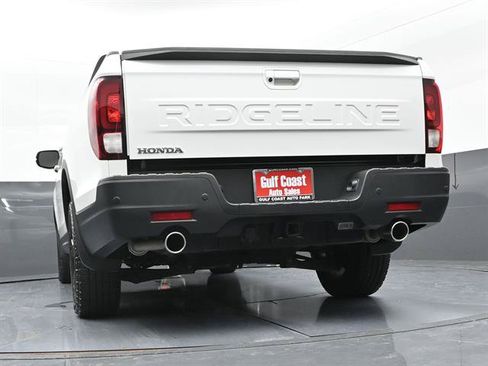Used 2025 Honda Ridgeline Black Edition image 37