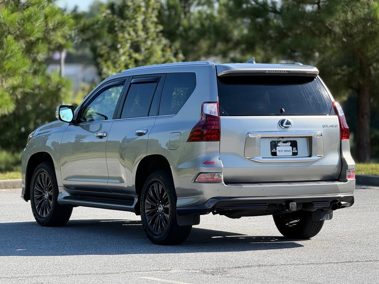 Used 2021 Lexus GX 460 Premium w/ Accessory Package AWD/4WD image 10