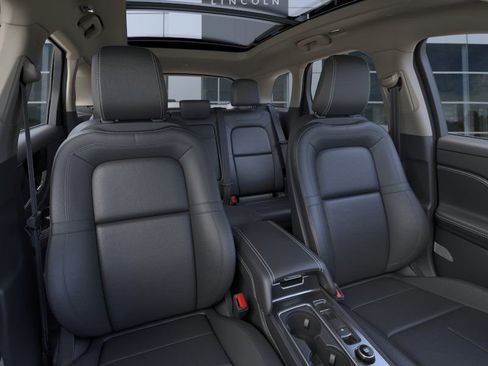 New 2026 Lincoln Corsair Reserve w/ Rear Removable Package Tray image 10