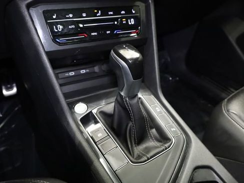 Used 2024 Volkswagen Tiguan SE R-Line image 24