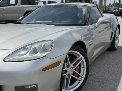 Used 2006 Chevrolet Corvette Z06 w/ Preferred Equipment Group RWD image 5