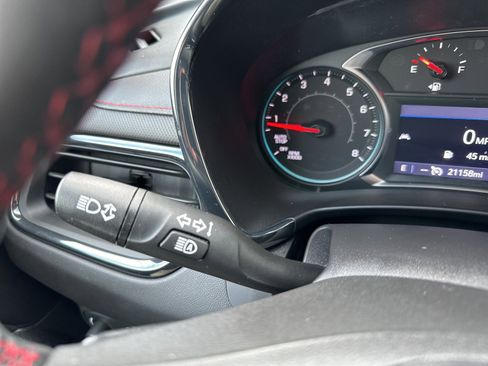 Used 2023 Chevrolet Equinox RS w/ RS Leather Package image 33