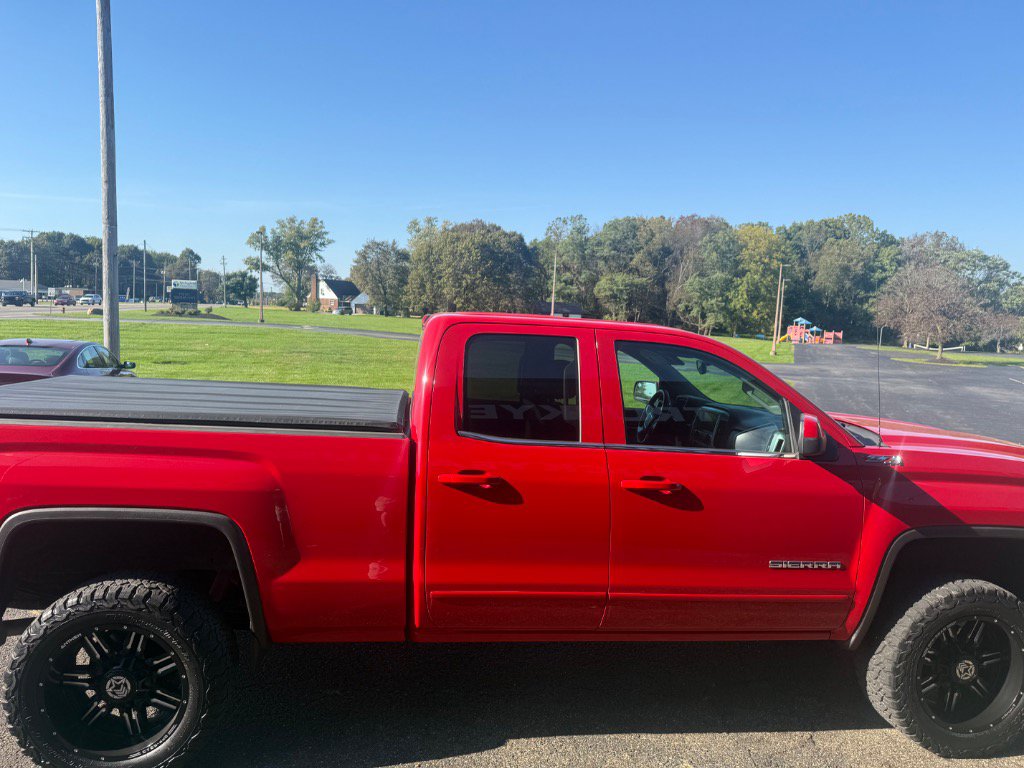 Used 2015 GMC Sierra 1500 SLE w/ SLE Value Package AWD/4WD image 6