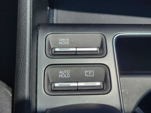 Used 2025 Hyundai Sonata SEL AWD/4WD image 34