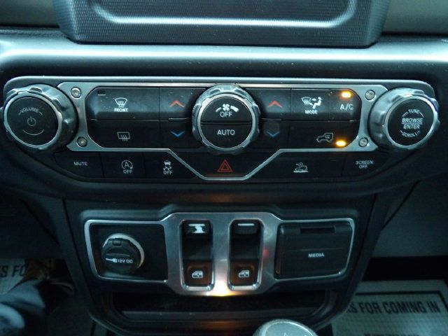 Used 2021 Jeep Wrangler Sport AWD/4WD image 25