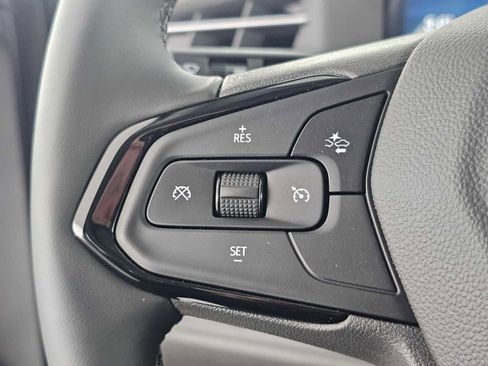 New 2027 Chevrolet Bolt LT w/ Comfort Package FWD image 27