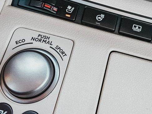 Used 2017 Lexus ES 300h image 12