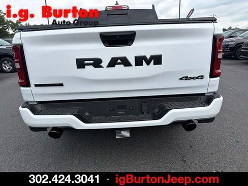 Used 2025 RAM 1500 Big Horn AWD/4WD image 3