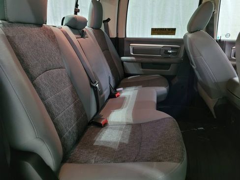 Used 2018 RAM 1500 Classic SLT image 53