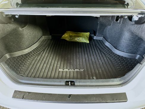 Used 2023 Toyota Camry XSE image 30