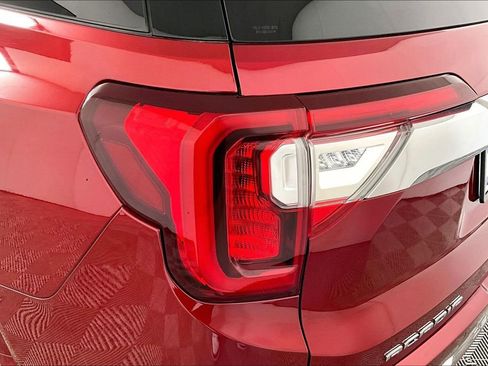 Used 2021 GMC Acadia Denali w/ Denali Ultimate Package image 29