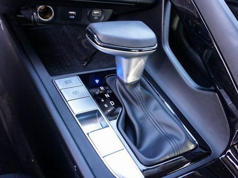 Used 2023 Hyundai Elantra SEL w/ Convenience Package image 15