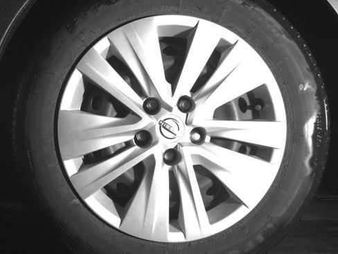Used 2025 Nissan Sentra S FWD image 12