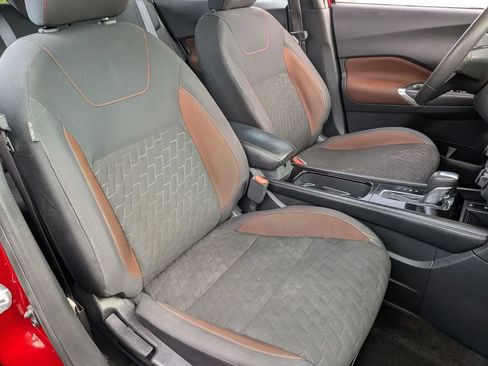 Used 2022 Nissan Kicks SR FWD image 33
