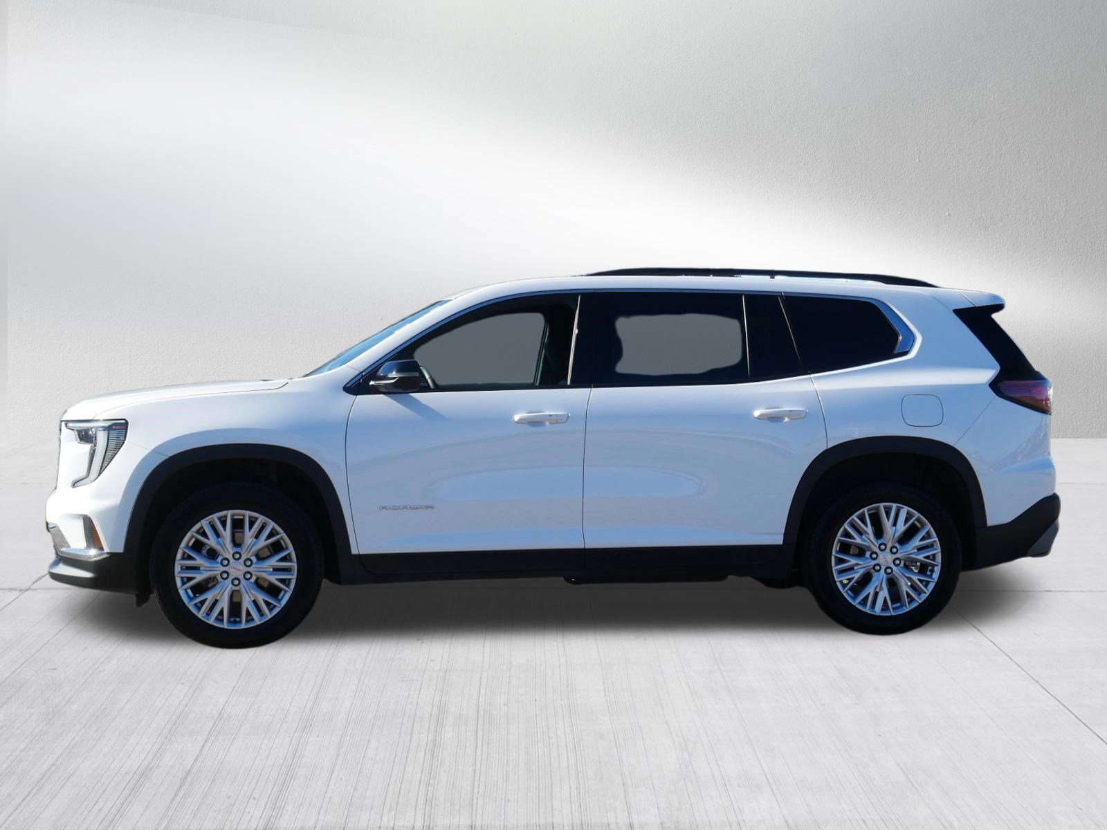 Used 2026 GMC Acadia Elevation w/ Elevation Premium Package AWD/4WD image 4