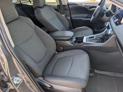 Used 2024 Toyota RAV4 XLE FWD image 8