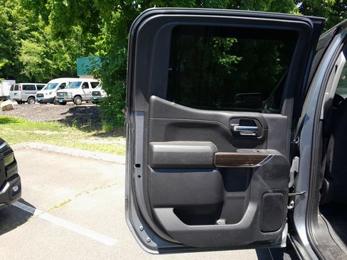 Used 2021 Chevrolet Silverado 1500 LT Trail Boss w/ Bed Protection Package AWD/4WD image 28