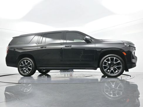Used 2024 Chevrolet Suburban RST w/ Luxury Package AWD/4WD image 51