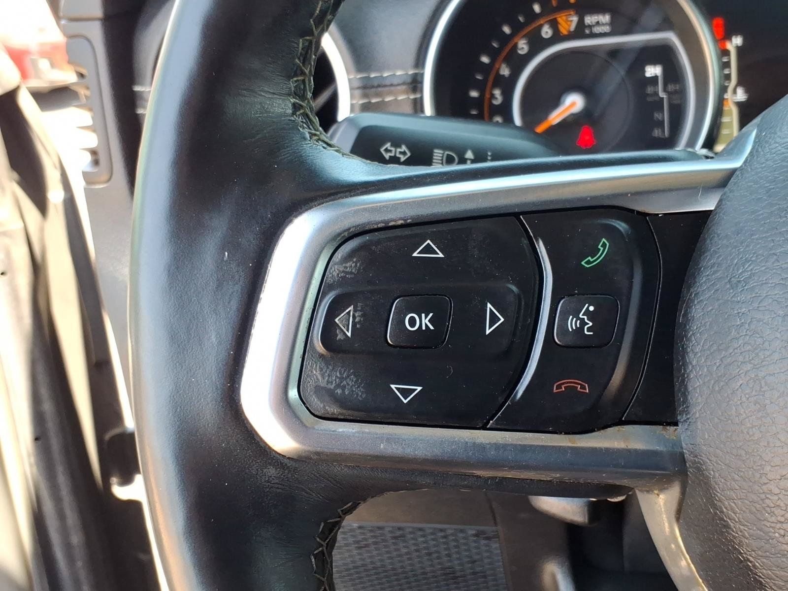 Used 2019 Jeep Wrangler Unlimited Sahara w/ Quick Order Package 24M Moab AWD/4WD image 31