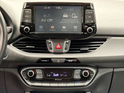 Used 2020 Hyundai Elantra GT w/ Style Package 02 FWD image 29