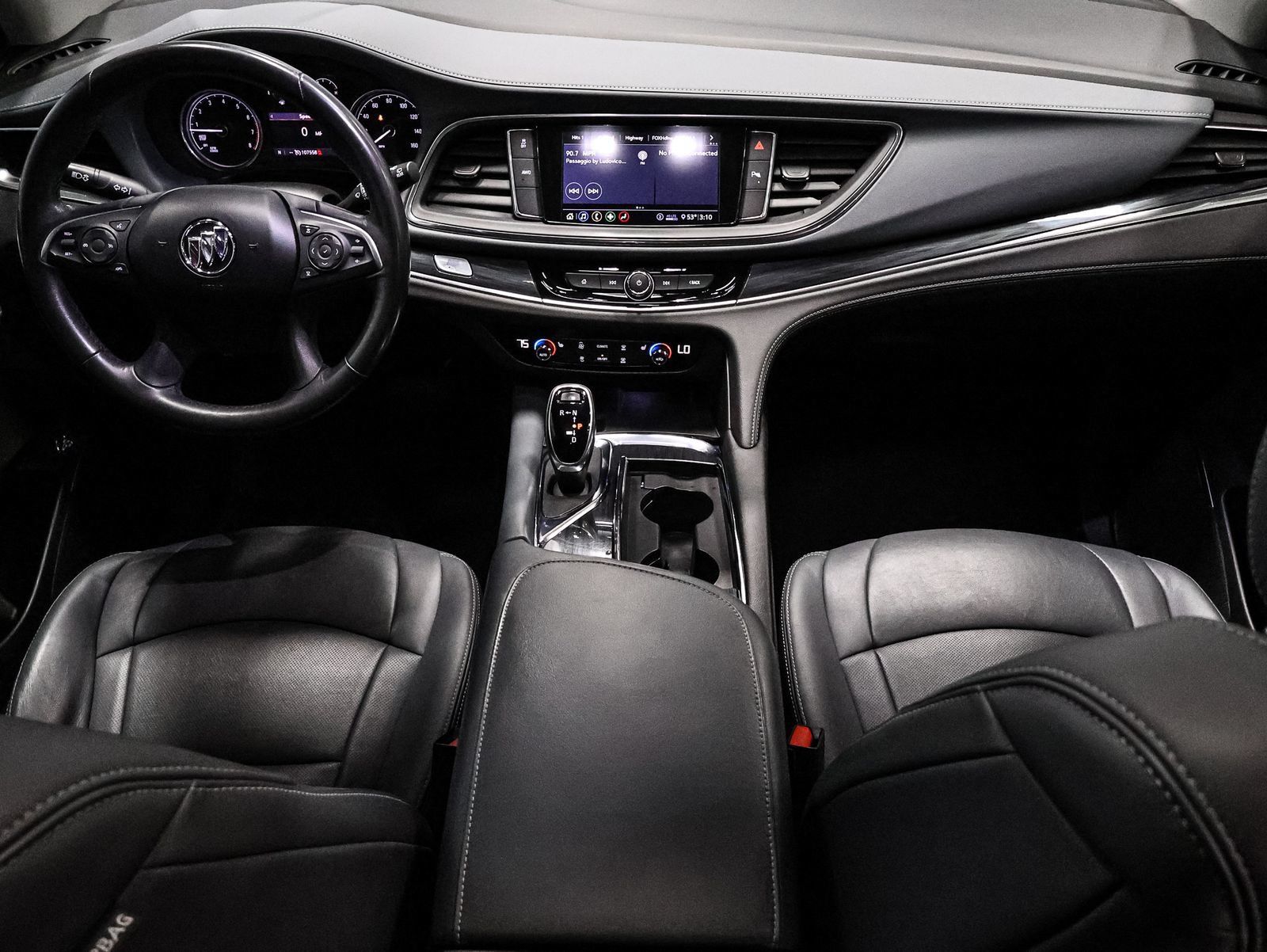 Used 2020 Buick Enclave Essence AWD/4WD image 26