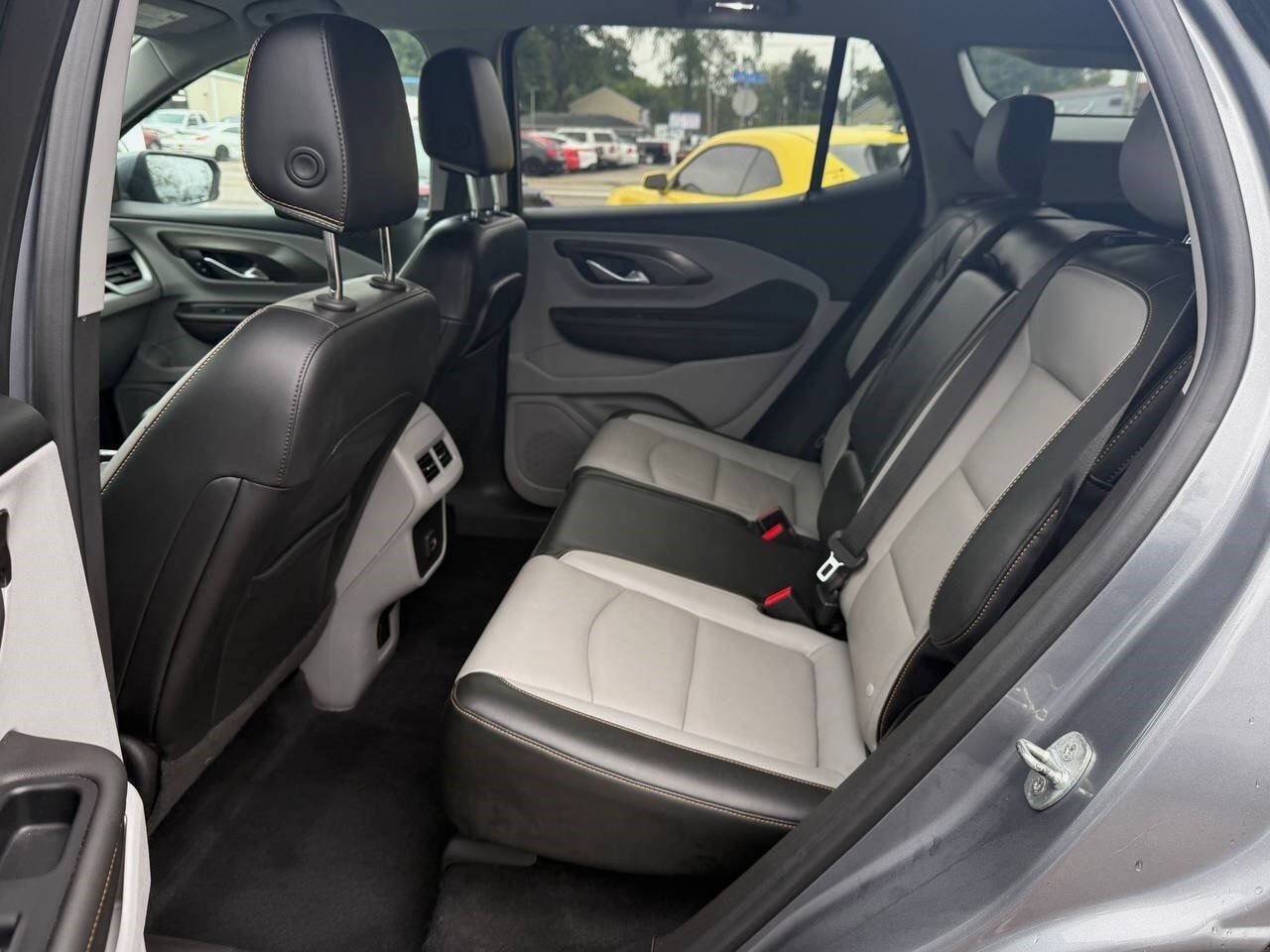 Used 2020 GMC Terrain SLT w/ Preferred Package FWD image 17
