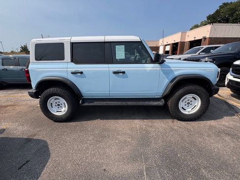 Used 2025 Ford Bronco Heritage Edition AWD/4WD image 6