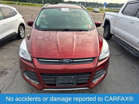 Used 2015 Ford Escape SE FWD image 2