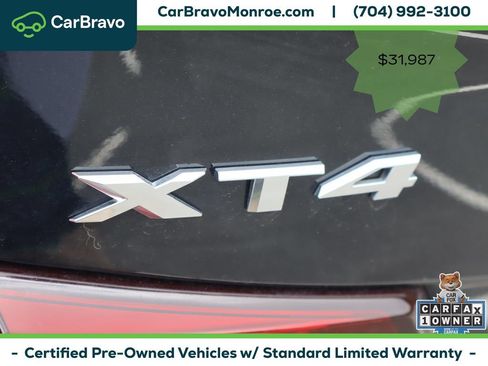 Used 2024 Cadillac XT4 Luxury w/ Cold Weather Package FWD image 12