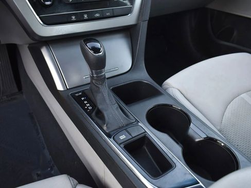 Used 2015 Hyundai Sonata SE FWD image 22