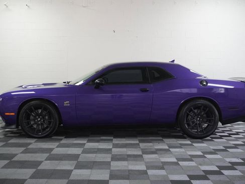 Used 2019 Dodge Challenger R/T Scat Pack w/ 1320 Drag Pack RWD image 2